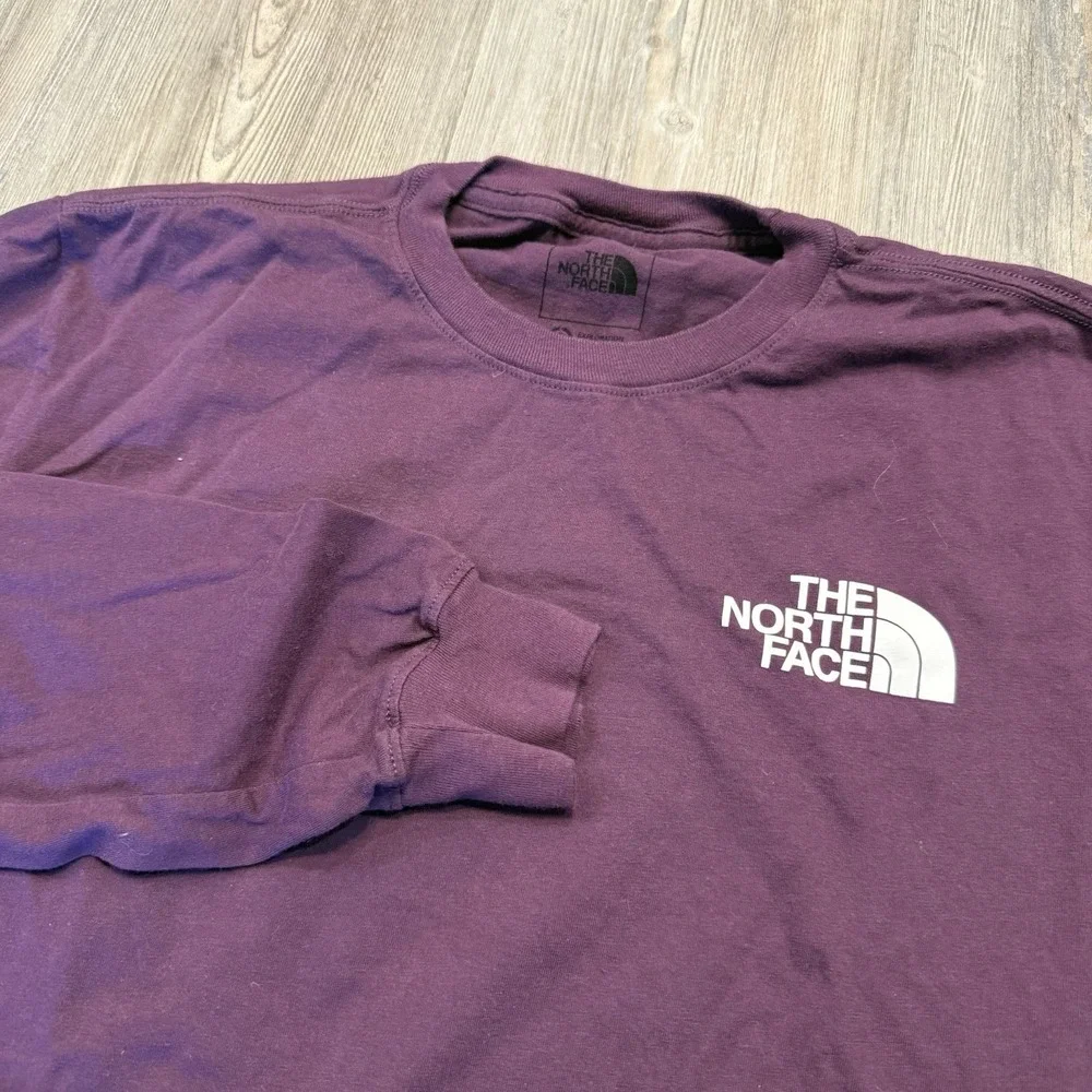 North Face Mens Medium Mountain Graphic Long Sleeve Shirt Purple